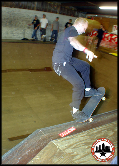 Kevin Coss - frontside 5-0