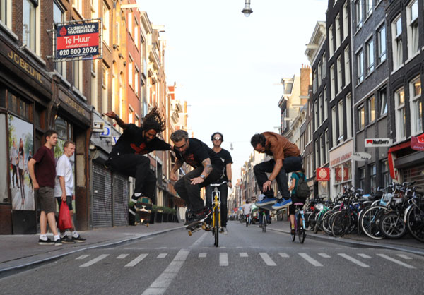 Amsterdam: Paul Zitzer wins the high jump here