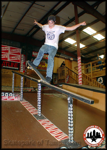 Ian Gow - frontside nosegrind on the big rail