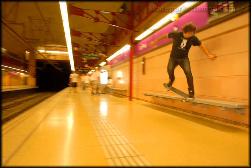 Barcelona DJ Wade can crooked grind anything