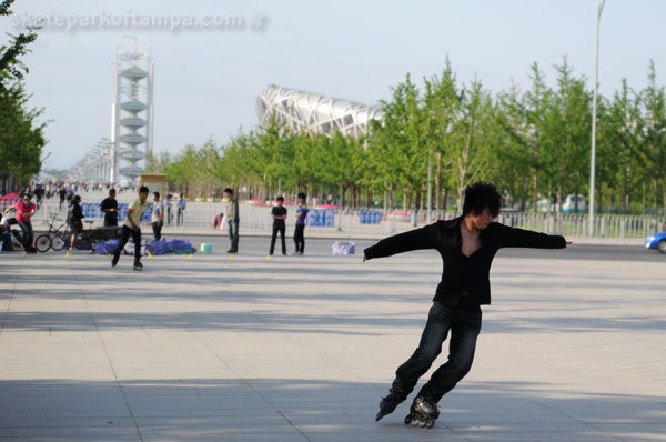 Rollerbladers in China