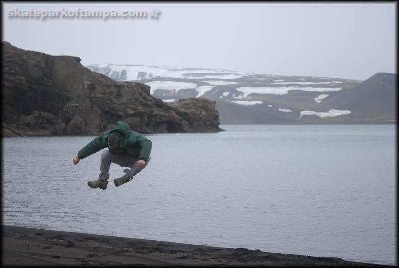 Kleifarvatn Iceland Skateboarding