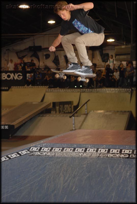 Timmy Knuth - catching a 360 flip up high