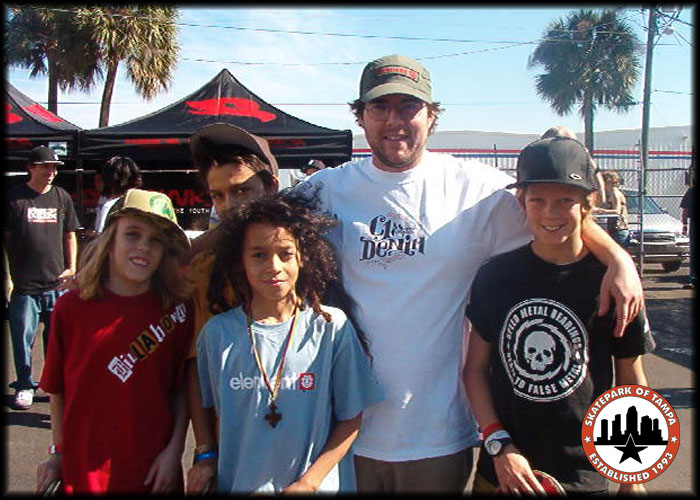 vers Boekhouding graan Jeffrey Marshall, Ahbi Huston in back, Nyjah Huston, Team Manager Ryan  Dewitt, and Colin Provost. | Skatepark of Tampa Photo