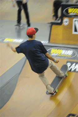 Finger Skateboard, Skatepark Flick Tricks