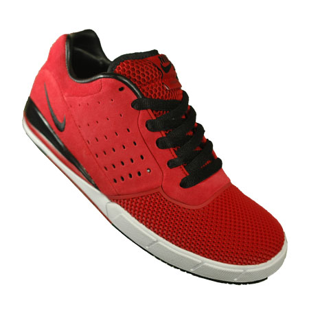 Nike Zoom Tre A.D. Shoes in stock at SPoT Skate Shop