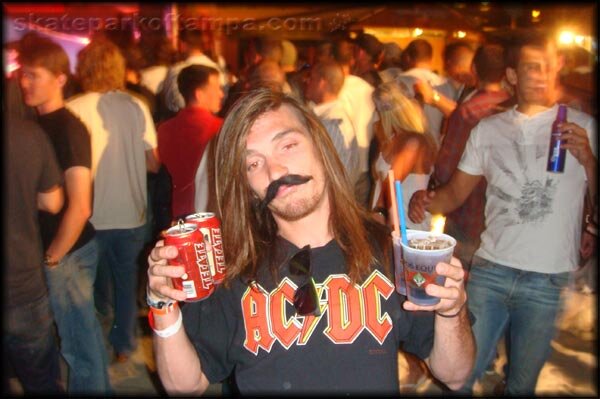 Three days later, Dyet still has the same bar prop — Skatepark of Tampa