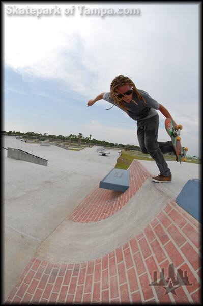Levi Combs Backside Boneless — Skatepark of Tampa
