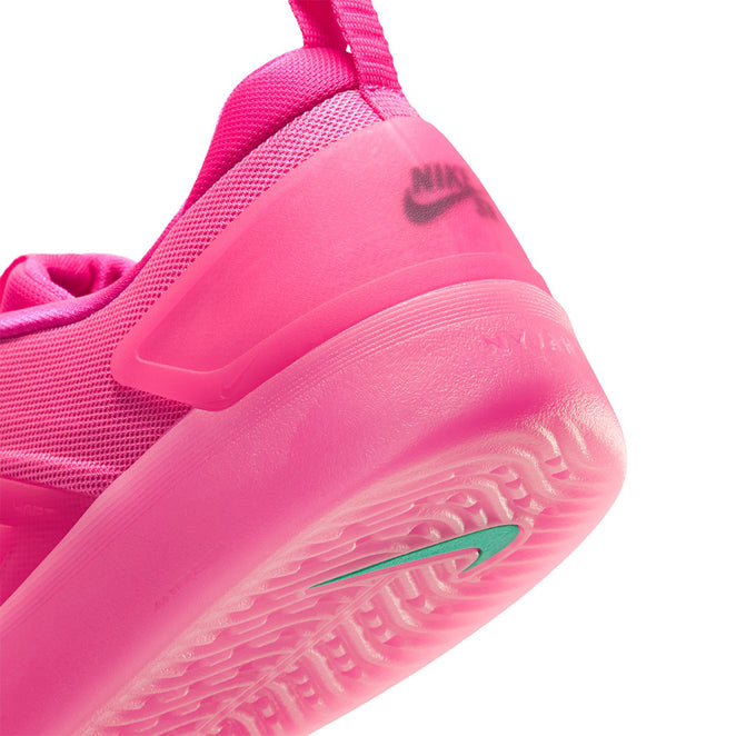 Nike SB Zoom Nyjah 4 Hyper Pink Shoes