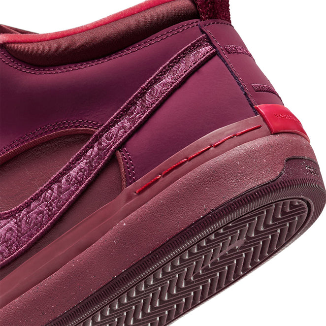 Nike SB React Leo Premium Shoes