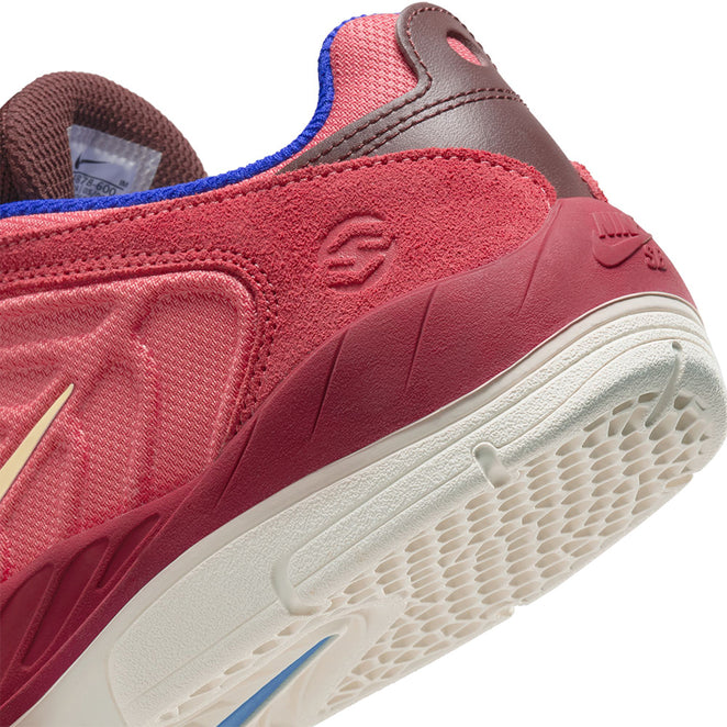 Nike SB Vertebrae TE Shoes