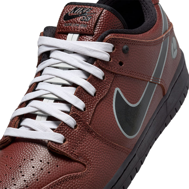 Nike SB Limosine Dunk Low Pro QS Shoes