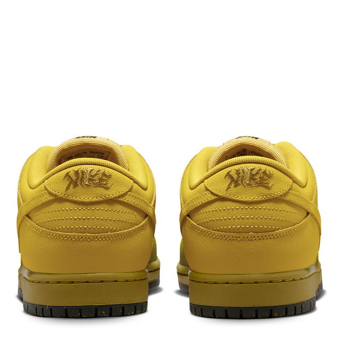 Nike SB Dunk Low Pro Saffron Quartz Shoes