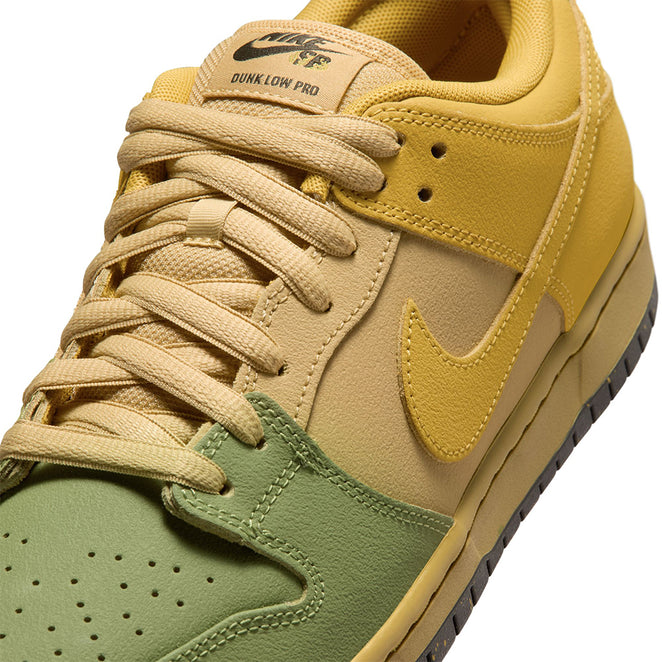 Nike SB Dunk Low Pro Saffron Quartz Shoes