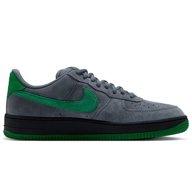 Nike SB Air Force 1 SE Shoes