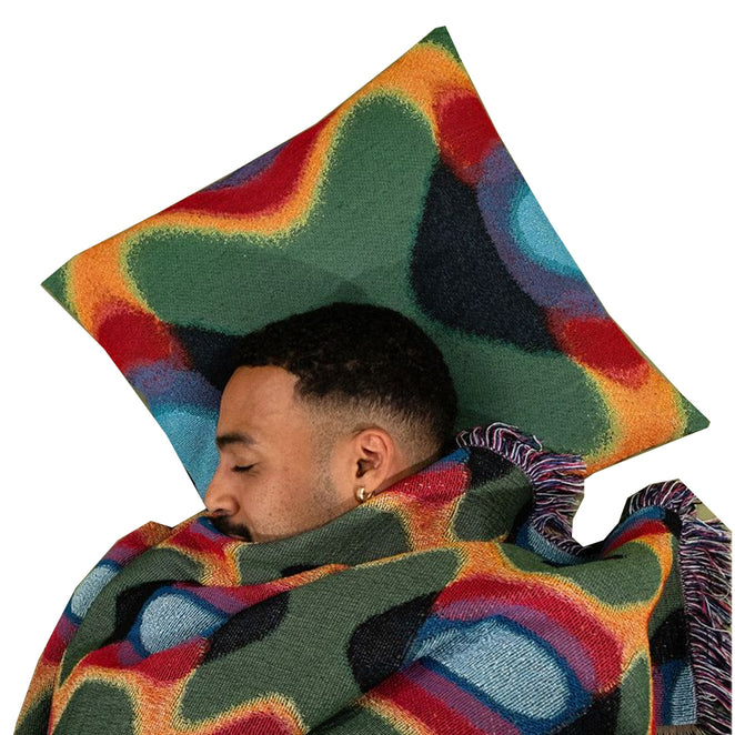 Quasi Colorblind Pillow and Blanket Sofa Set