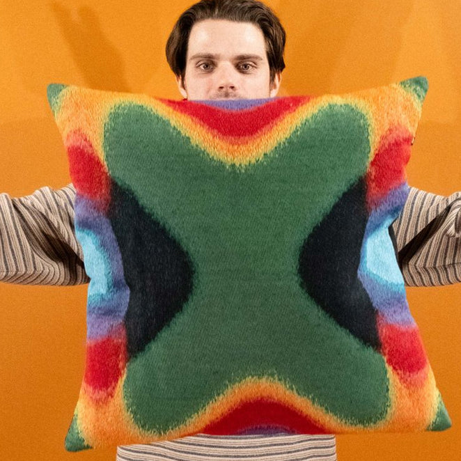 Quasi Colorblind Pillow and Blanket Sofa Set