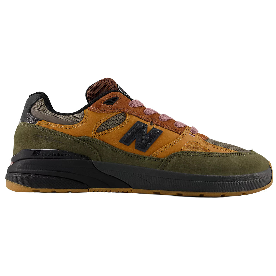 New Balance Numeric Mike Gigliotti x Andrew Reynolds 933 Shoes