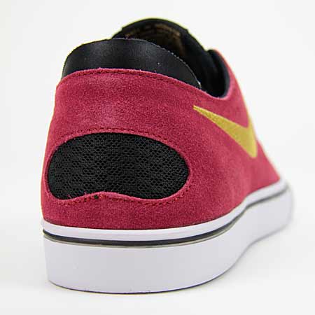 Nike Zoom Oneshot SB Shoes in stock at SPoT Skate Shop