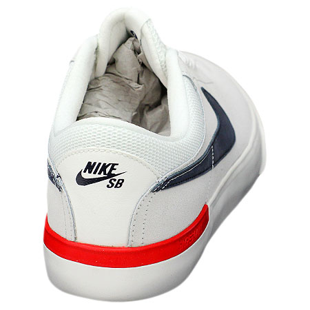 Nike Eric Koston Hypervulc Shoes, Summit White/ University Red/ Obsidian in  stock at SPoT Skate Shop