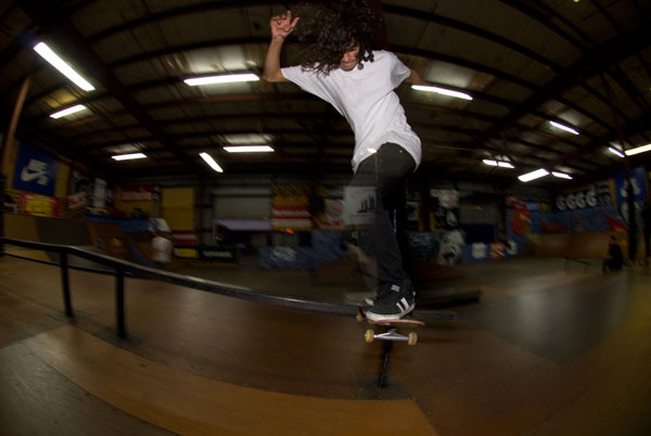 Yonnie - level switch backside tailslides