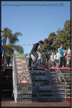Vince Del Valle - holding on to a switch hardflip