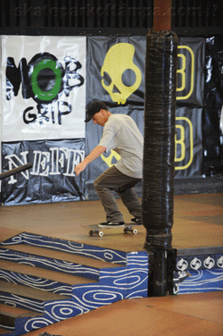 Ronnie Creager - switch frontside flip